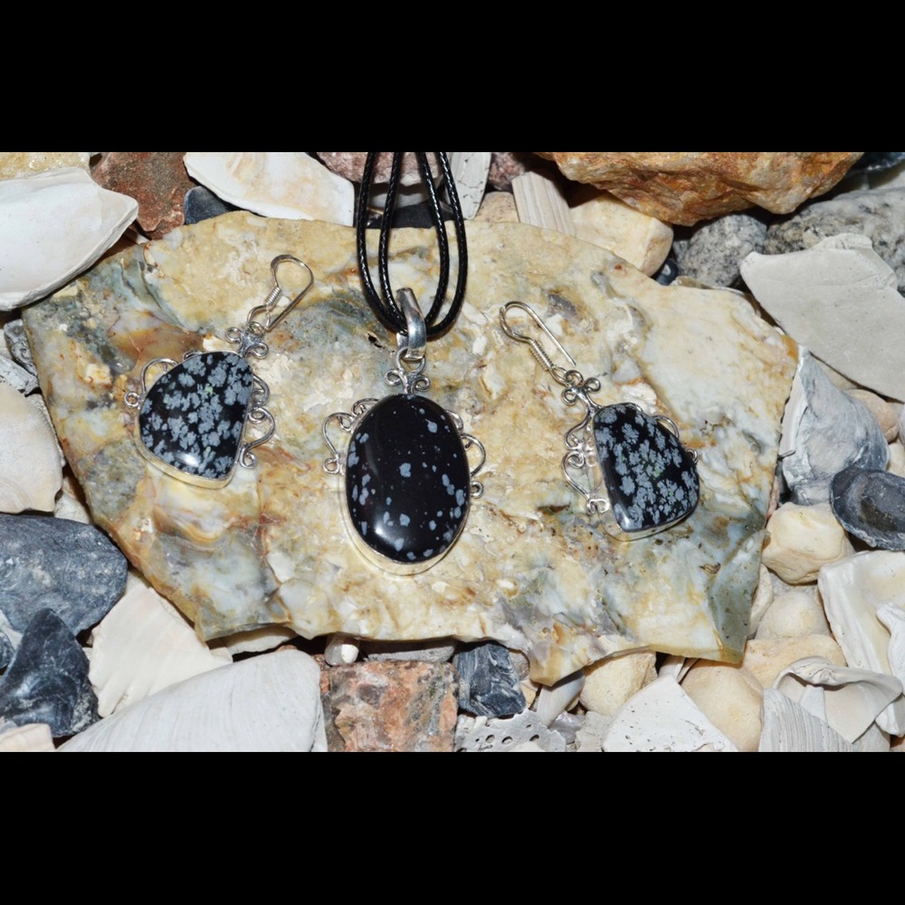 Snowflake Obsidian Pendant & Earrings Set